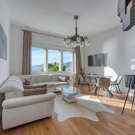 Apartment Aparatman *