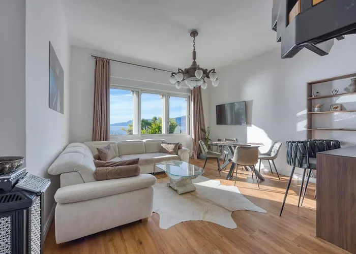 Apartment Aparatman *